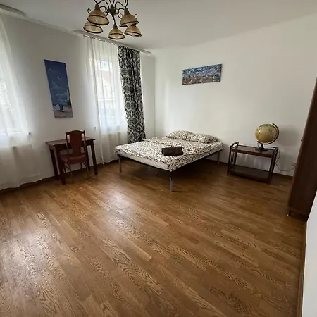 Appartamento будинок поруч з 
